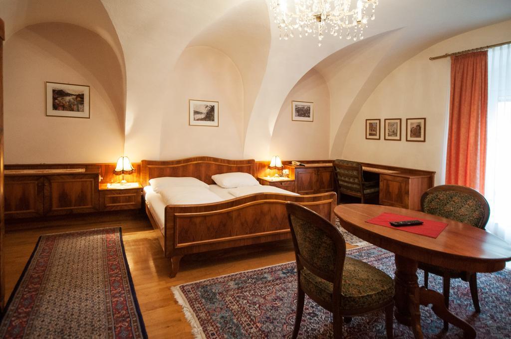 Hotel Gasthof Sonne Ашах-ан-дер-Донау Екстериор снимка